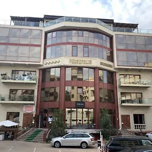 Persepolis Apartament