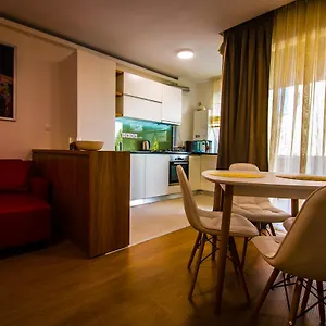 Trio Apartament