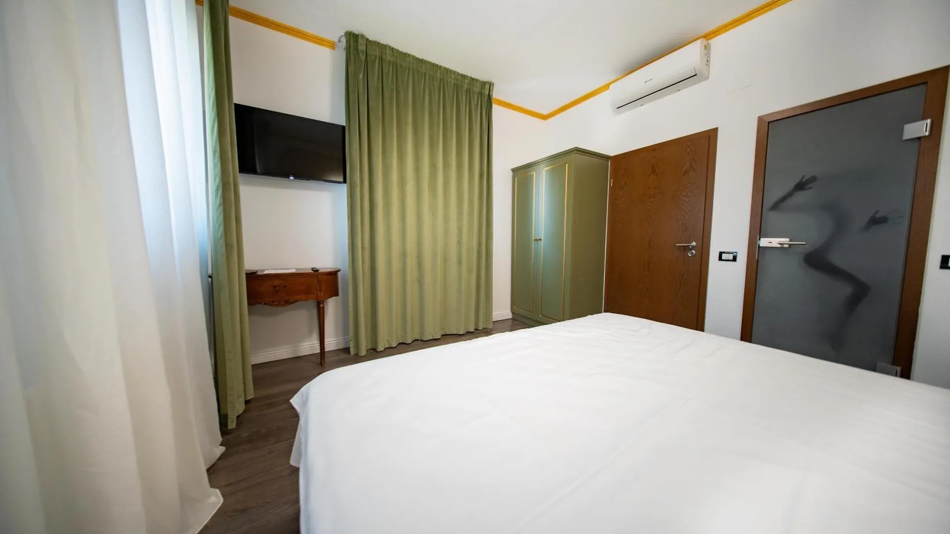 Hotel Marchese Boutique بوخارست