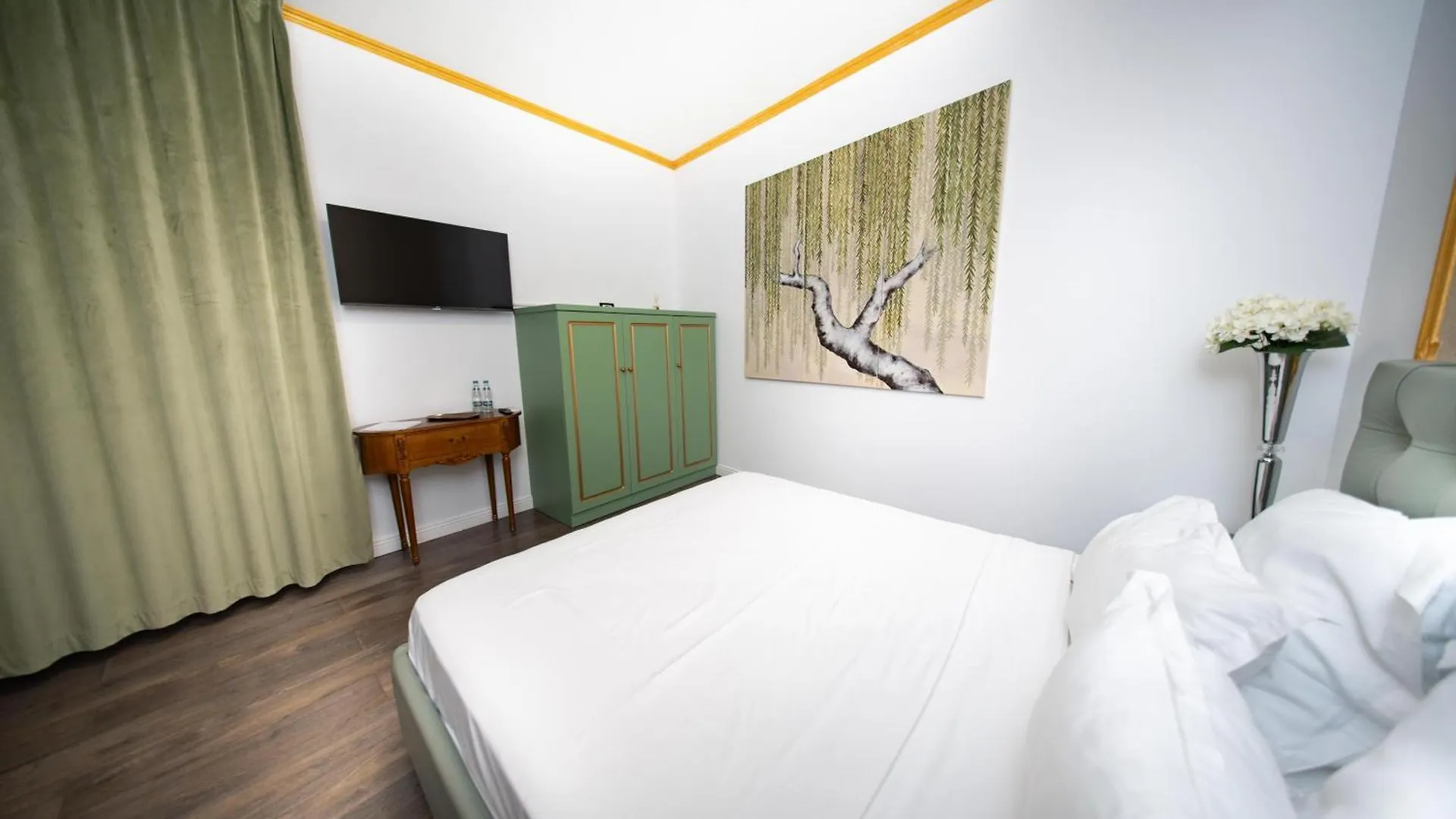 Hotel Marchese Boutique بوخارست 0*,  رومانيا