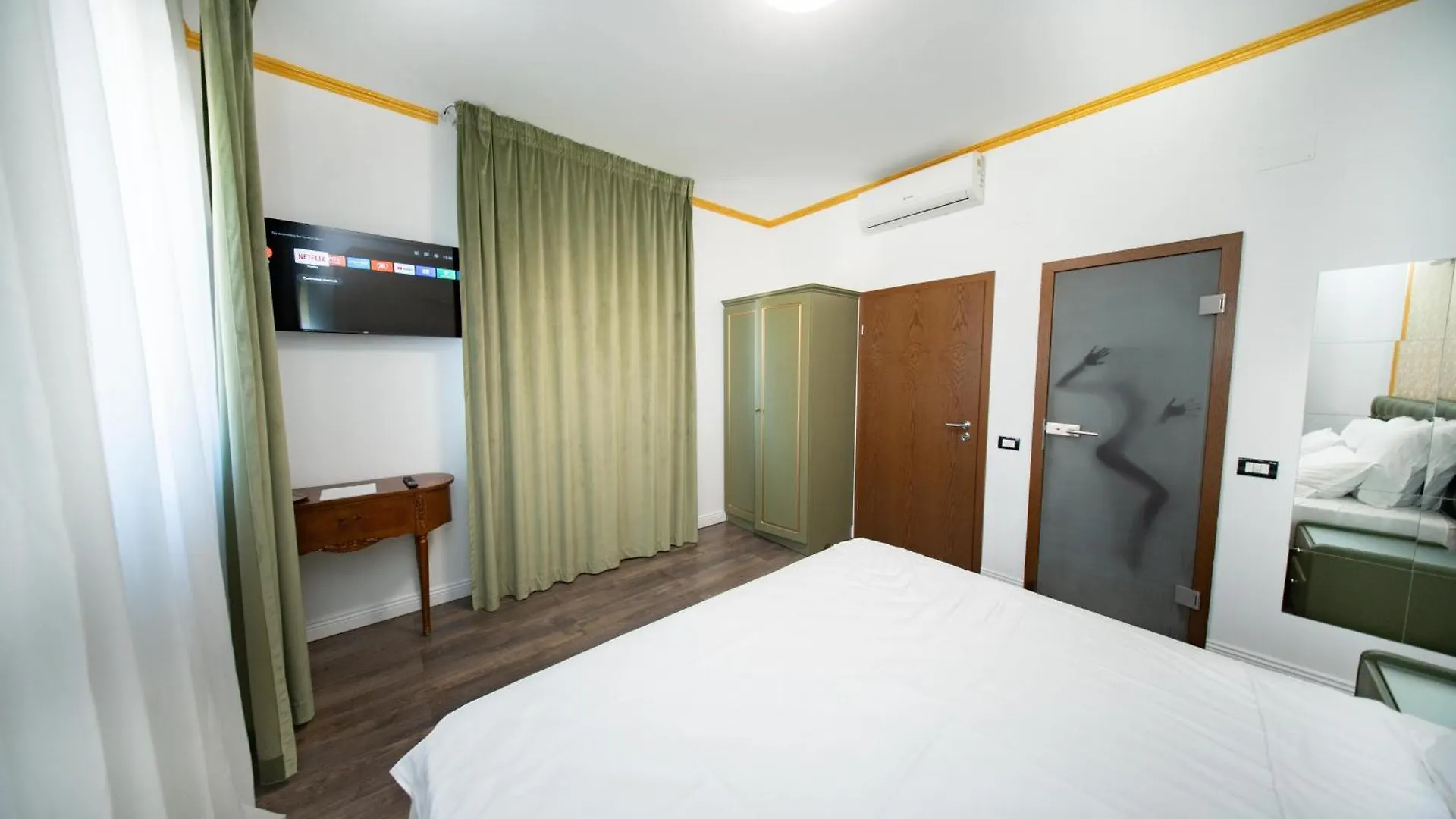 Hotel Marchese Boutique Bucareste 0*,  Roménia